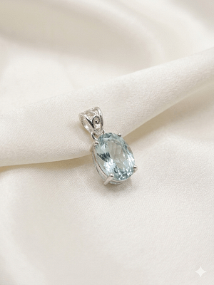 Oval Aquamarine Solitaire Pendant