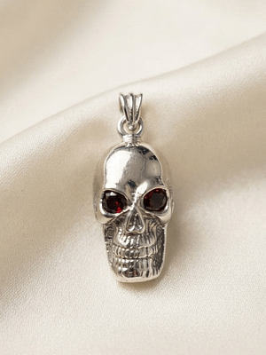 Classic Skull Garnet Eyes Pendant Classic Skull Garnet Eyes Pendant