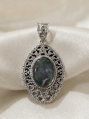 Vintage Moss Agate Filigree Pendant Vintage Moss Agate Filigree Pendant