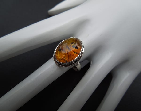 AMBER RING