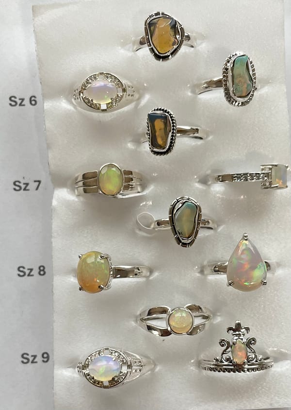 WR2835 ETHIOPIAN OPAL